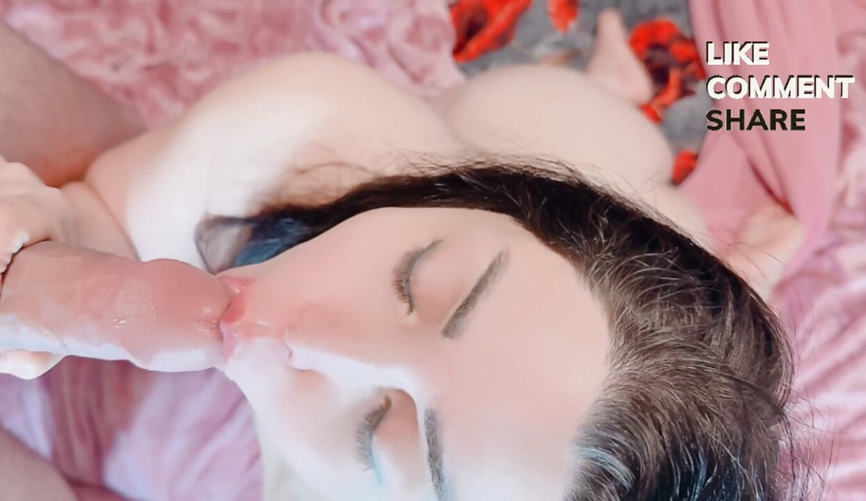 Üvey kız kardeşimi odamda hırsızlık yaparken yakaladım