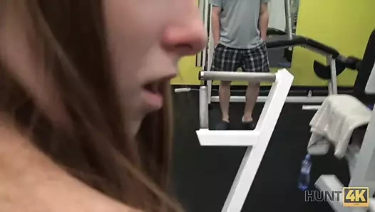 Hunt4k. genç kaltak banknotlar tarafından hipnotize edilir, peki neden...