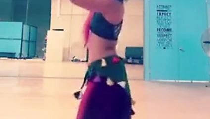 sevimli kız dans sexy.mp4