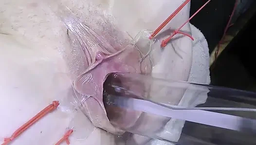 Uzak Yayılmış Vajina Yakın Çekimde Lambayla 1000watt