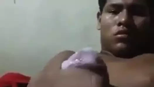 Latino Chub jerks off and shoots nice load