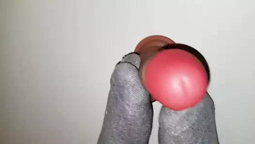 Kokmuş çoraplı ayaklarım için çorap ve ayak işi uygulaması