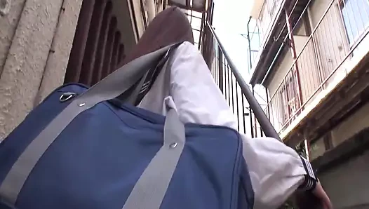 İdollerin hayalini kuruyorum, öğrencileri kandırıyorum ve eve götüreceğim