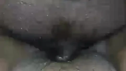Sert seks yaparken fışkırtıyor