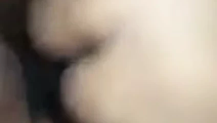 Kız şişman götünü yarak üzerinde zıplatıyor