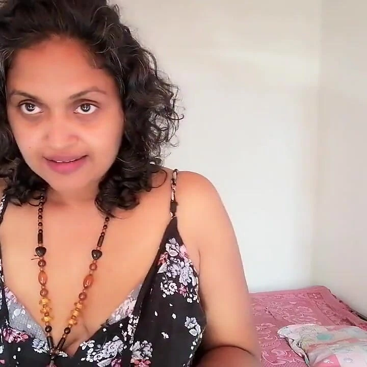 Kayınpederini dev yarak emmeye hazırlanıyor