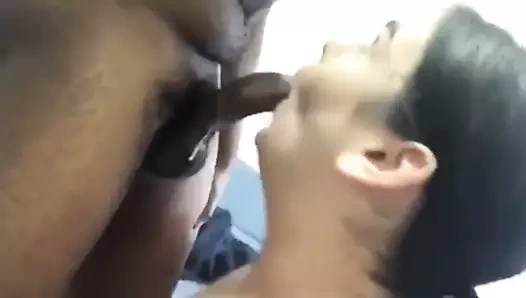 Bbw transeksüel berbat ve gags üzerinde bbc