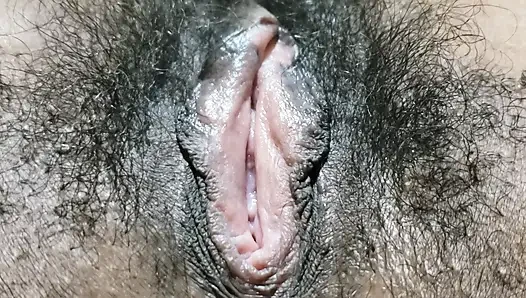 Hot Hairy MILF Pussy Close Up With Seductive Amateur Energy