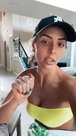 Wwe - sarı bikinili peyton royce