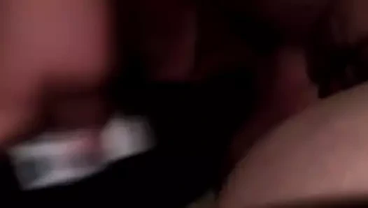 Şişeli iri güzel kadın