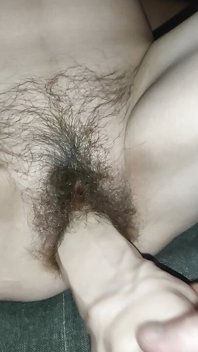 Kıllı amcıklar büyük dildoya bayılıyor