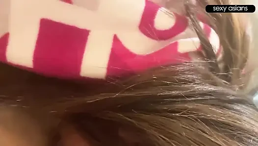 Piknik öğle yemeği randevus. Grup Tee Beauty dölleme telaşına düşüyor.