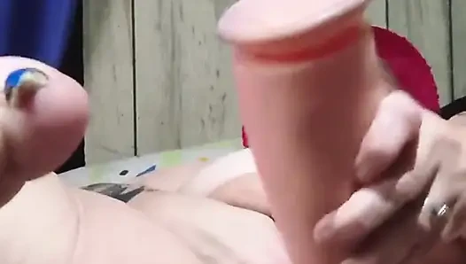 Kadın soyunduğunda sert sikişiyor ıslak ıslak dağınıklık