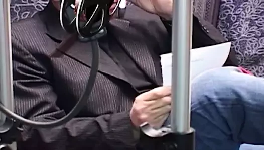 Sürtük sikilmeyi ve vibratörüyle oynamayı seviyor