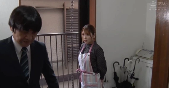 Akari shinmura - bir pansiyonun ev sahibi seks ve feromon kokuyor