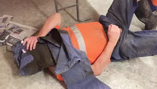 Hilfsarbeiter in der Baubaracke