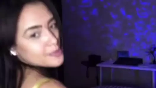 Tiktok canlı seksi kız dow bluz ve nipslip 2