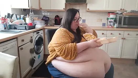 Ssbbw vs godzilla burger eating