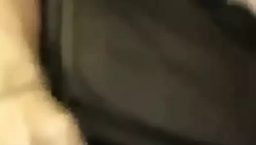 sarışın gözlüklü olgun siyah yüksek sesle dildo kullanır