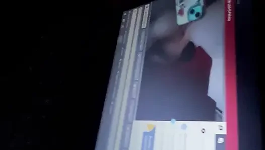 Loszka paliła się z pokazami na żywo