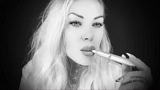 Dudaklarıma bağlı ve sigara içme kontrolü