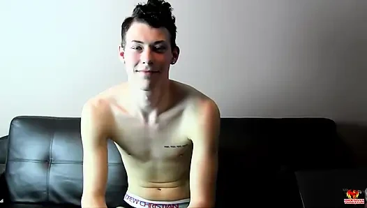 Erkek arkadaşın uzaktayken...