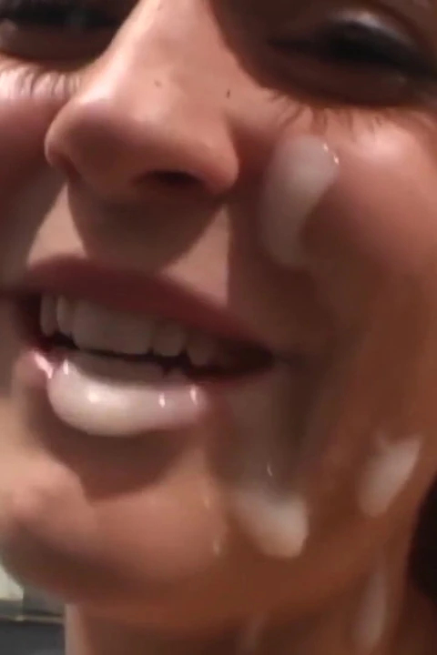 Школьницы с мокрыми кисками удовлетворяют себя