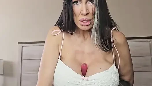 En iyi zevk için dildo ve sihirli değnek