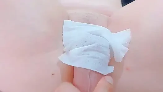 Открытие свежей киски с членом посередине