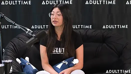 Cami Strella bir kült hayatta kalmak, tiktok şöhreti ve tek eşlilik dışı | Adult Time Podcast
