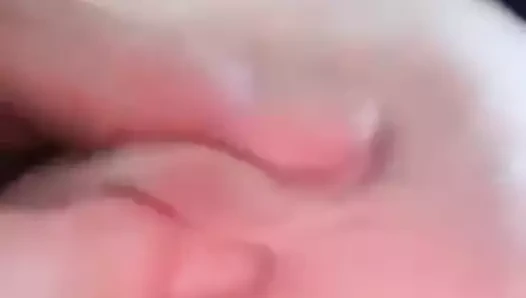 Play with my Nipples  mit meinen Nippeln spielen