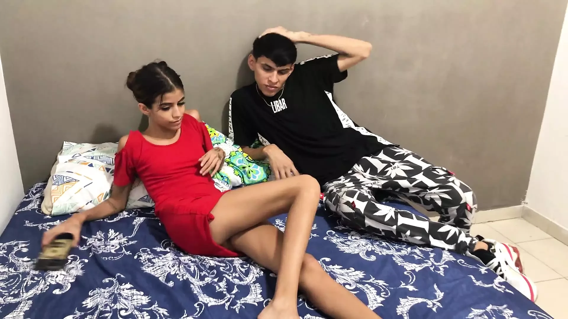 Horny Indian stepsister agrees to fuck with her stepbrother and they get caught