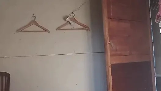 Olgun kadın şişiyor