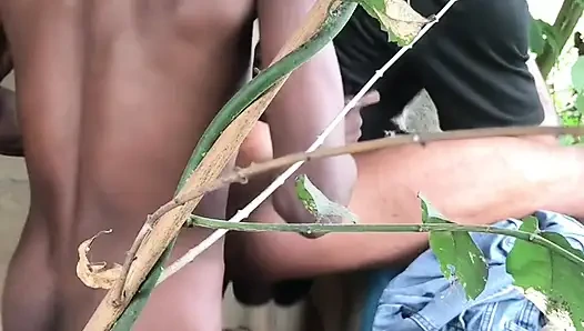 Ben ve erkek arkadaşım binada