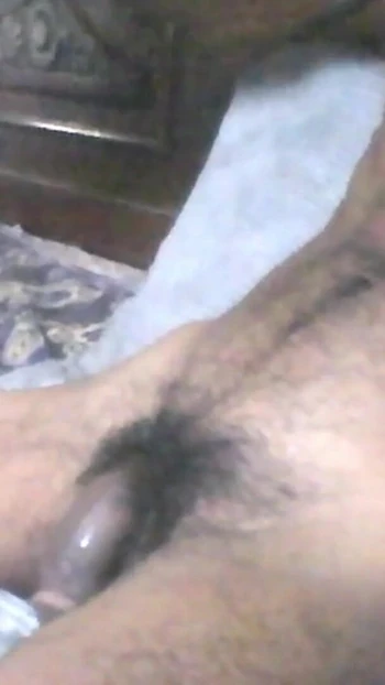 Обязательный для просмотра момент от "пакистанская жена делает под бритьем большого хуя своего мужа"