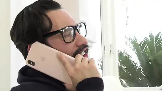 Ailenin dışında - tatlı bebek Jaye Summers amını erkek arkadaşının babasına sert bir şekilde tesisatlatıyor