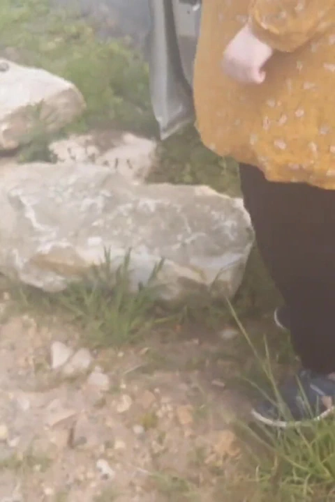 Şişman vücudumu güzellik yerinde yürüyorum