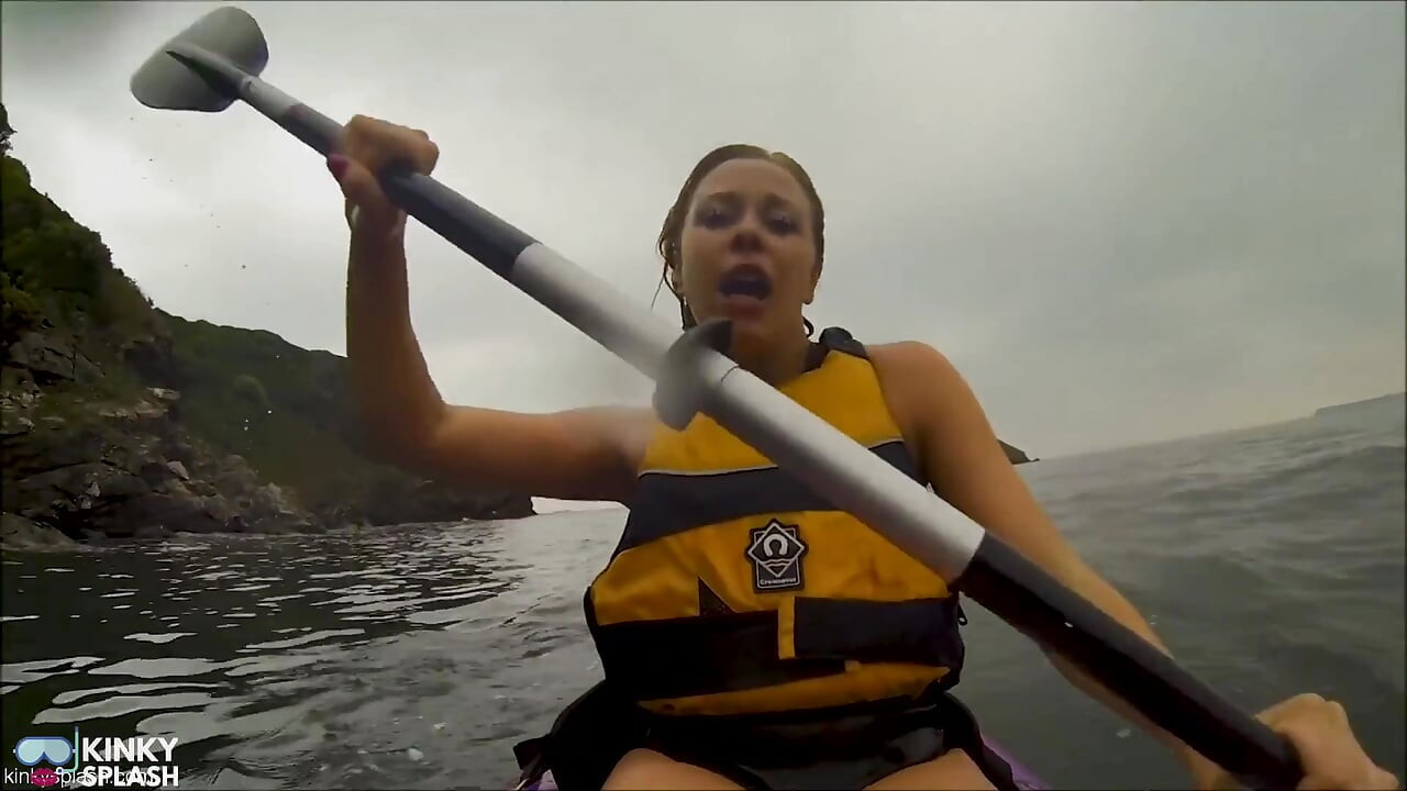 Yüzmeyenler için açık su kayık felaketi - lifejacket tarafından kurtarıldı