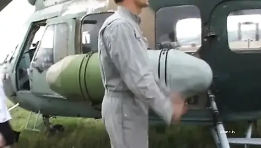 Yeni ateşli öğrenciler sikiliyor ve sert bir seks dersine tabi