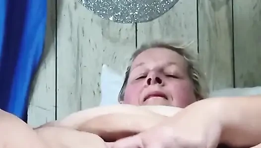 Bu gevşek amcığı açmak ister misin?
