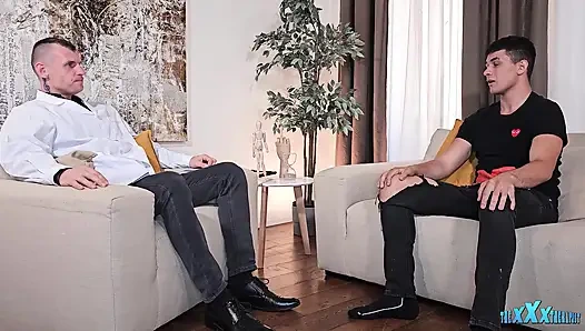 Dr. Dantee'nin sihirli yaraklı futbolcusunun beklenmedik terapisi