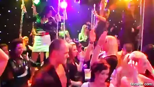 tatlı porno kahrolası içinde kamu