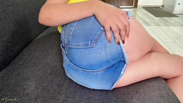 Jeans Farts at Max Power