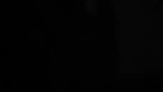 Karanlık dabnbob mastürbasyonunda dans ediyor