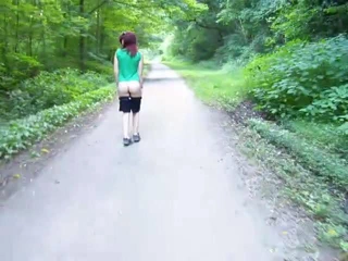 Azat koşan dipsiz salak sadecebiraz tuhaf