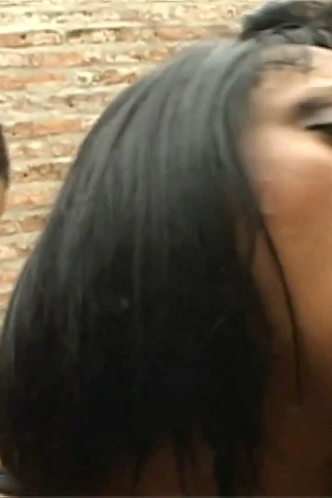 Edepsiz bir travesti için anal zevk