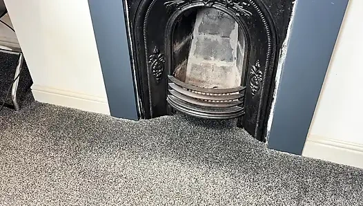 #372 Bayan olgun ayaklar otelinde senin için soyunuyor