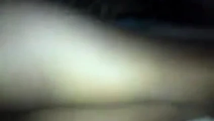 karısı parmaklıyor!