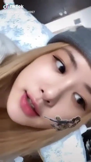 Seksi kız gül yüzü güzel ve sıcak