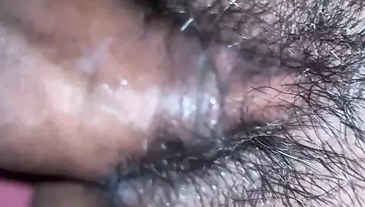 Kayınbiraderi evli kadın sikişiyor